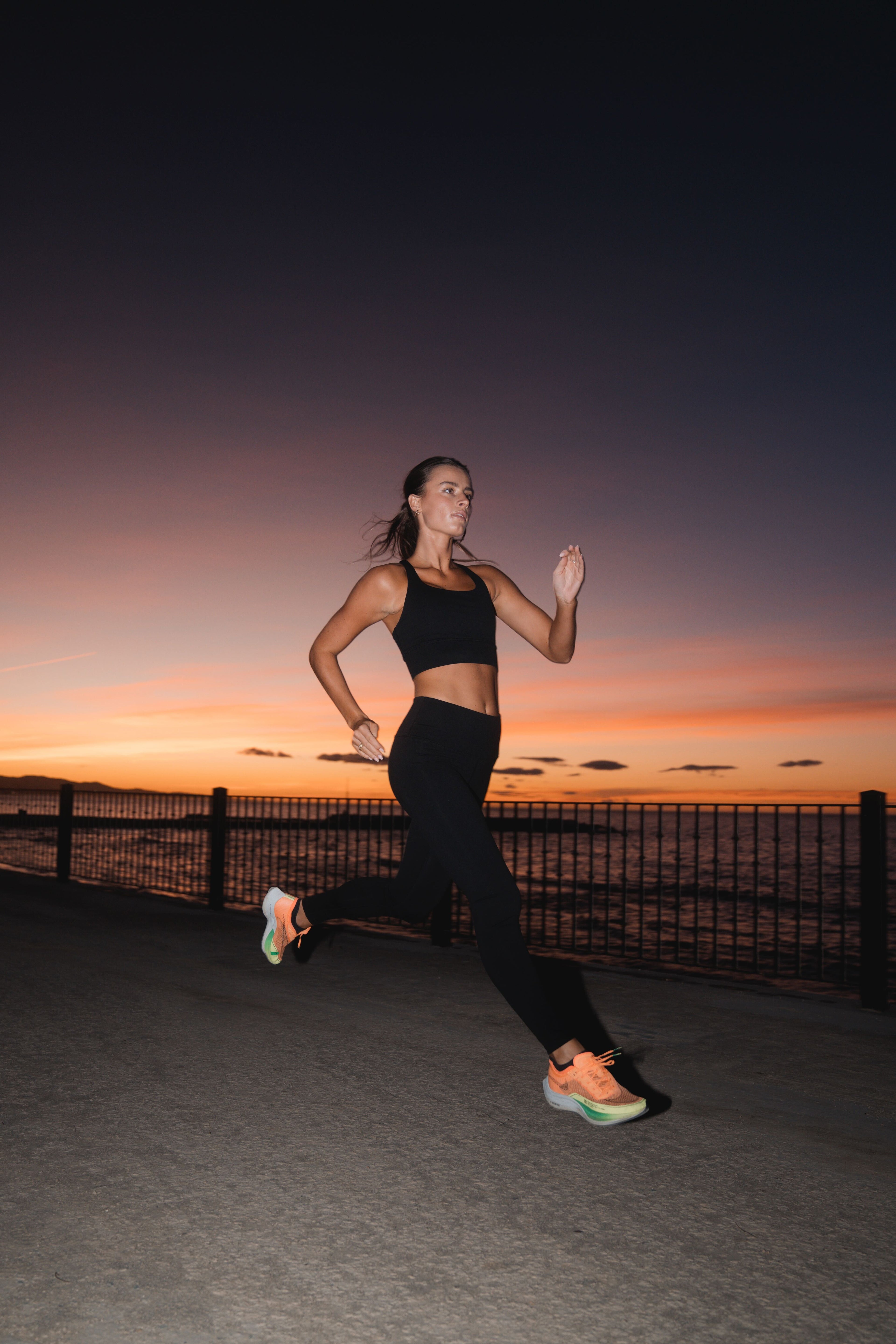 Running black leggings sunrise