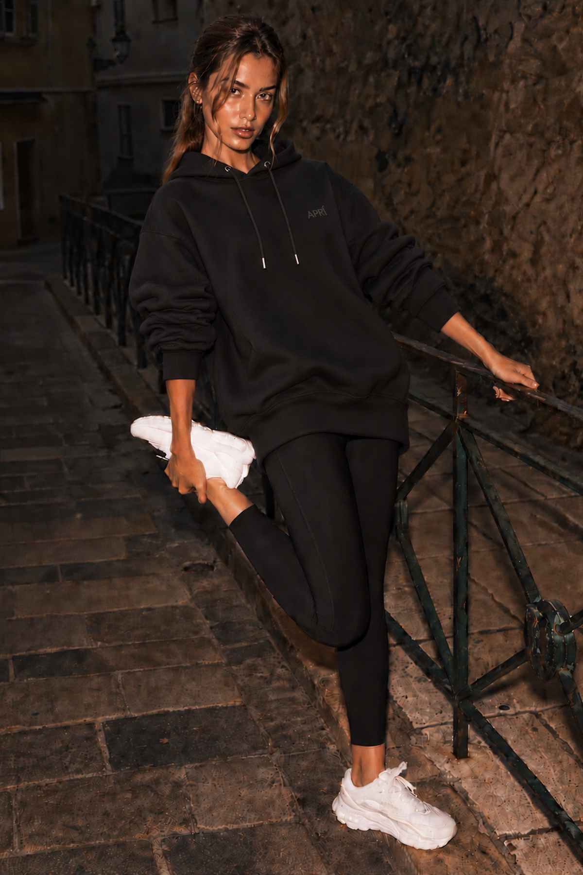 oversized black hoodie