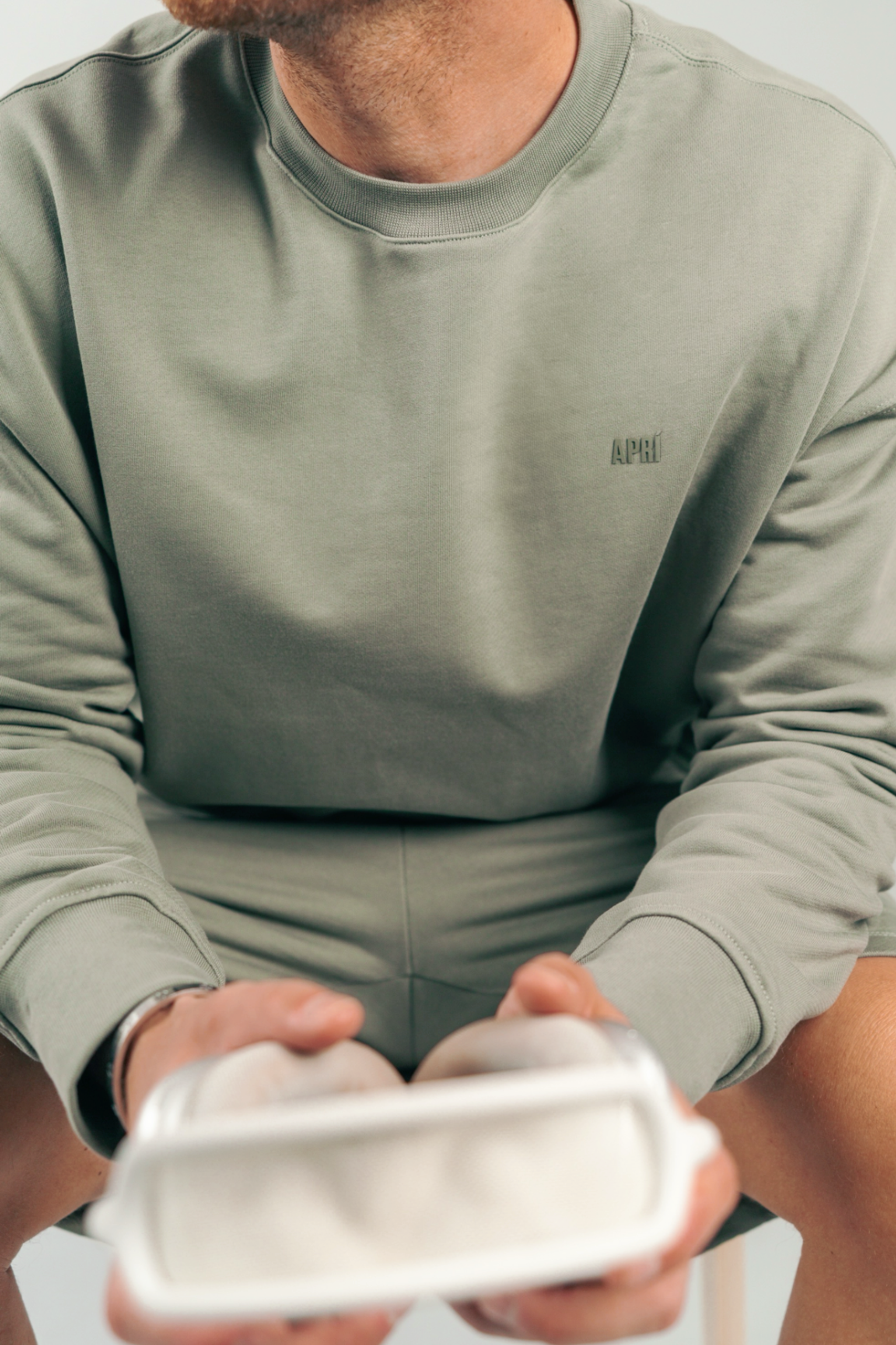 apri sportswear men's crew neck sweatshirt ocean green recovery